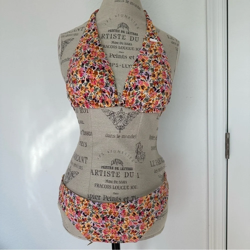Roxy Floral Bikini Triangle Top and Ultracheeky Bottom - Picture 1 of 9